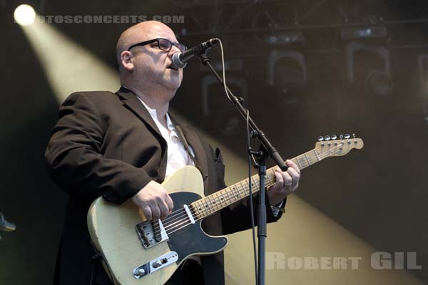 PIXIES - 2017-07-23 - PARIS - Hippodrome de Longchamp - Main Stage 1 - Charles Michael Kittridge Thompson